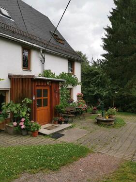Foto - Einfamilienhaus mit großen Garten