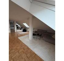 Helle 3-Zimmer-Dachgeschosswohnung in 65830 Kriftel