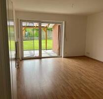 2-Zimmer Wohnung mit großzügigem Garten und Terrasse - Fredenbeck