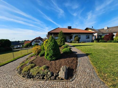 Foto - 7 Zimmer Einfamilienhaus zum Kaufen in Büdingen