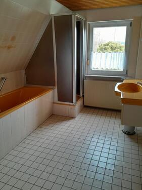 Foto - 3 ZKB Abstr. frisch renoviert - 530,00&nbsp;EUR Kaltmiete, ca.&nbsp; 60,00&nbsp;m&sup2;