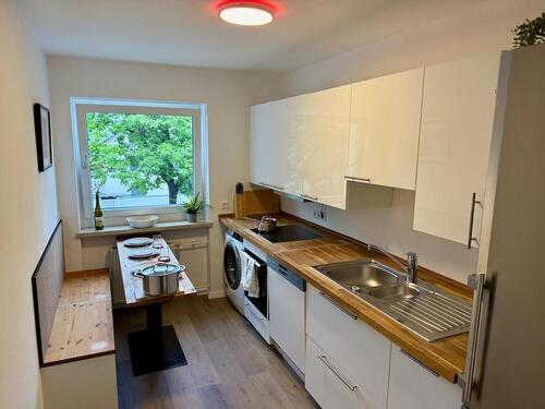 Foto - Helles, möbliertes 11,5-qm-Zimmer (inkl. Heiz- & Nebenkosten) - nette 3er WG nahe Zentrum & Uni