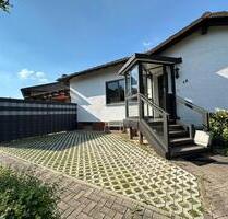 Haus zu vermieten mit Garten, Terrasse, Stellplatz - Wehrheim Haus zu vermieten mit Garten, Terrasse, Stellplatz - Wehrheim