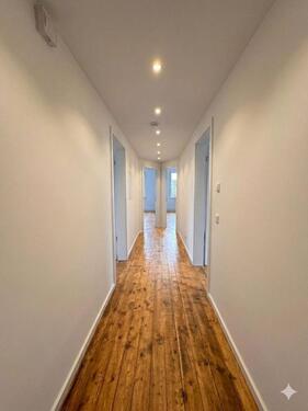 Foto - Ideal für WG: Sanierter Altbau mit Einbauküche