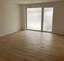 neuwertige 3-Zimmer Wohnung mit Terrasse und Gartenanteil - Vöhringen