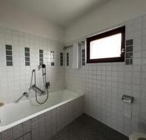 Helle, möblierte 3-Zimmer-Wohnung mit großem Garten Gundelfingel - Gundelfingen
