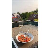 Lichtdurchflutete, möblierte Dachgeschosswohnung in Flughafennähe - Langenhagen Engelbostel