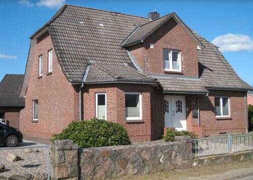 Foto - 4 - Zimmer EG - Wohnung im Zweifamilienhaus mit Terrasse und Gart