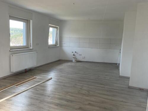 Foto - Wohnung Grundsaniert - 750,00&nbsp;EUR Kaltmiete, ca.&nbsp; 100,00&nbsp;m&sup2;