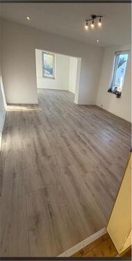 Foto - Großes Haus zu vermieten - 1.750,00&nbsp;EUR Kaltmiete, ca.&nbsp; 200,00&nbsp;m&sup2;