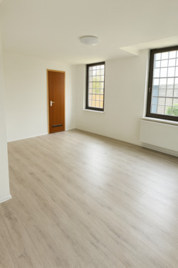 Foto - Gepflegtes Lagerhaus in ruhiger Lage von SG-Merscheid LAGER