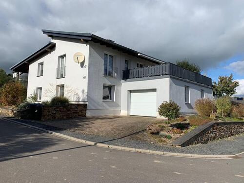 Foto - Exklusives Einfamilienhaus und Mehrfamilienhaus zu verkaufen
