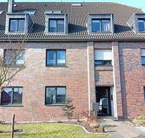 Willich - Erdgeschosswohnung mit Terrasse, sonnigem Garten, neuer Einbauküche, Garage und Stellplatz zu vermieten.