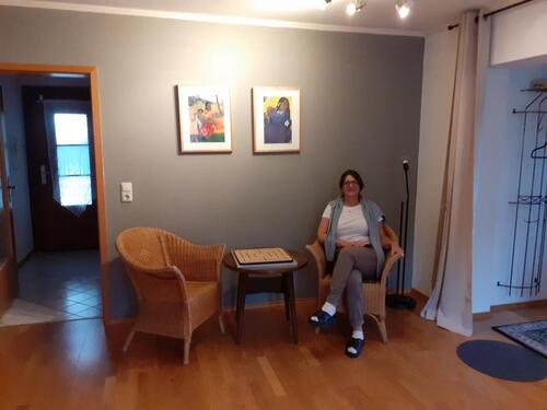 Foto - 2-Zimmer-Wohnküche-Bad-Wohnung, teilmöbliert, 7km bis WissenSieg