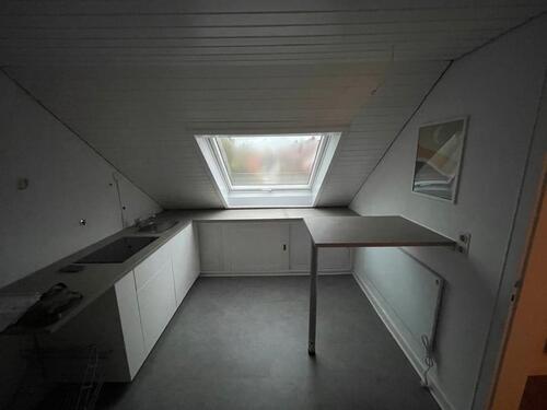 Foto - Helle, teilmöblierte Dachgeschosswohnung im Westlichen Ringgebiet