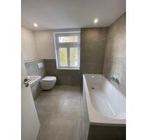 Riesige 6-Zimmer Wohnung in Helmsted, 2 Etage, Badewanne, Saniert - Helmstedt