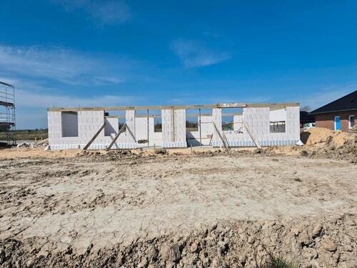 Foto - Schöne Doppelhaushälfte mit Küche, Carport und Garten