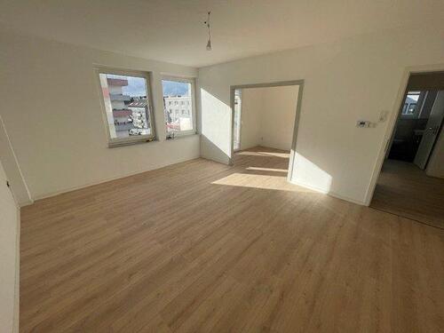 Foto - 3 Zimmer Wohnung 77qm, Aufzug, Balkon, Stellplatz, max.2 Personen