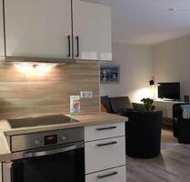 Helle 2,5-Raum-Wohnung mit Einbauküche, Süd-Balkon und Aufzug in Erlabrunn - Breitenbrunn/Erzgebirge