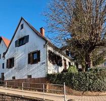 Einfamilienhaus mit Einliegerwohnung -Sanierungsbedürfrig - Hauenstein
