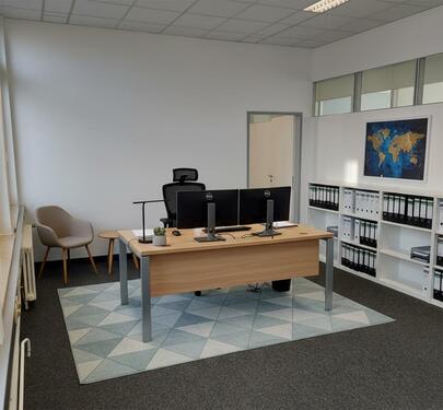 Foto - BÜRO MIT TEEKÜCHE UND GETEILTEN RÄUMEN – AB SOFORT ZU MIETEN!*