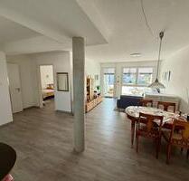 Neuwertige 2-Zimmer-Wohnung KfW 55 mit Aufzug, TG & Loggia - barrierefrei - Ötigheim