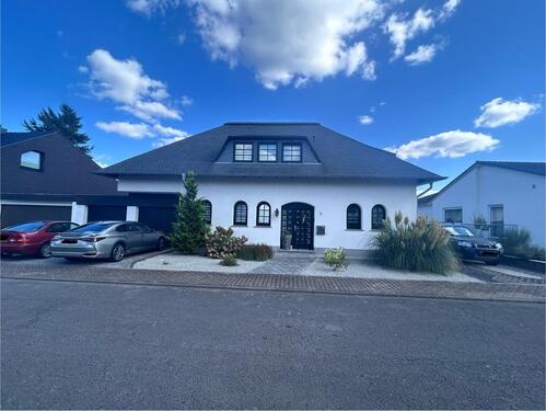 Foto - Schöne Villa im Raum Saarlouis - 630.000,00&nbsp;EUR Kaufpreis, ca.&nbsp; 396,00&nbsp;m&sup2;