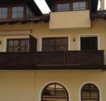 ZU MIETEN: Gepflegte 1-Zimmer-Wohnung mit Balkon und Einbauküche - Bad Griesbach im Rottal