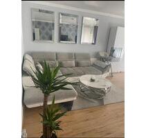 Schöne 4 -Zimmer Wohnung in Paderborn Schloss Neuhaus!