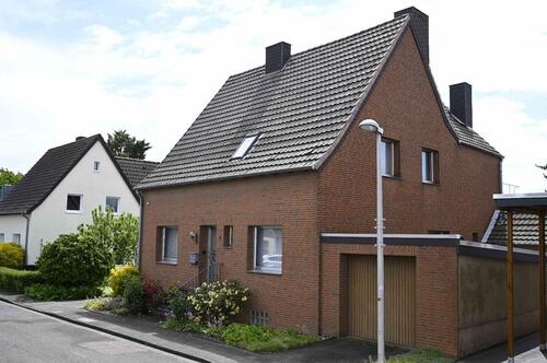 Foto - 7 Zimmer Einfamilienhaus zum Kaufen in Rommerskirchen