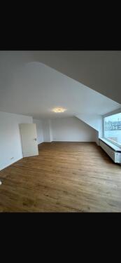 Foto - *Renoviert* Praxis Büro - 2.000,00&nbsp;EUR Kaltmiete, ca.&nbsp; 76,00&nbsp;m&sup2;