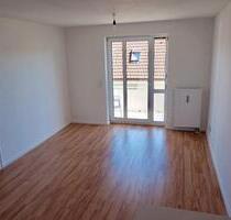 Helle 2-Zimmer-Wohnung mit Südbalkon – neue Fenster 2026 - München Ramersdorf-Perlach