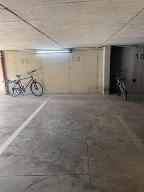 Foto - Großer überdachter Stellplatz in Tiefgarage