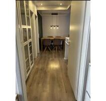 Teilmöbilierte 2-Zimmer-Wohnung mit Balkon und Einbauküche - Langen (Hessen)