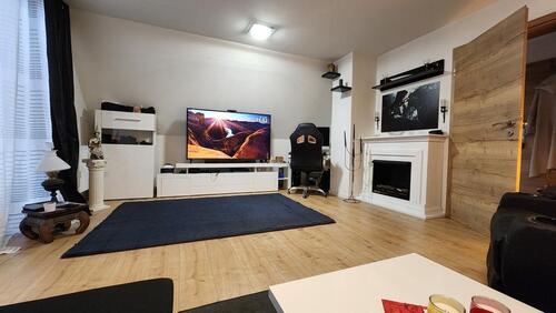 Foto - 1-Zimmer Wohung mit Balkon und Küche, frisch renoviert
