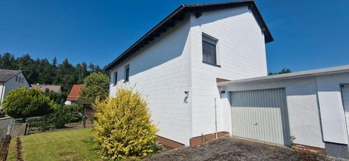 Foto - 6 Zimmer Einfamilienhaus zum Kaufen in Bad Emstal