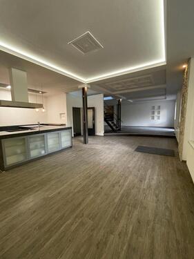 Foto - Exklusives Wohnloft auf 2 Ebenen mit eigenem Eingang, Stellplatz, Garten & überdachter Grillterrasse – 280 m² in Menden