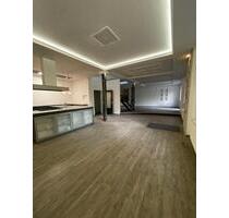 Exklusives Wohnloft auf 2 Ebenen mit eigenem Eingang, Stellplatz, Garten & überdachter Grillterrasse – 280 m² in Menden - Menden (Sauerland) Bösperde