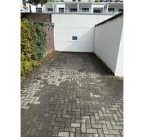 Großer und breiter Stellplatz zu vermieten - Solingen Central