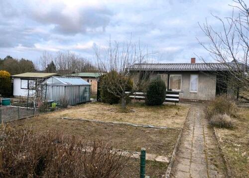Foto - Kleingarten abzugeben - 300,00 EUR Kaltmiete, ca.  0,00 m²