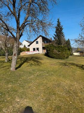 Foto - Mietwohnung, Wohnung, Miete, Haus, Garten, Wiese, Garage, Ulmen,