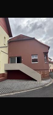 Foto - Kernsanierte DHH in Hasselroth, historische Chance