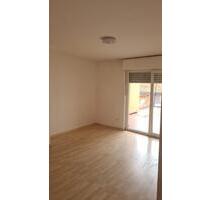 Helle 3,5-Zimmer Wohnung mit Balkon in der Innenstadt v. Bruchsal