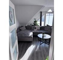Moderne 3- Zimmer-Wohnung über 2 Etagen mit Balkon- Zentrale Lage - Esens
