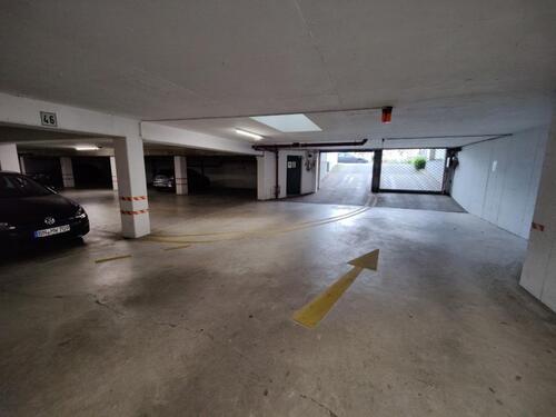 Foto - Trockener, Sicherer und Zentraler Tiefgaragenstellplatz in Bonn!