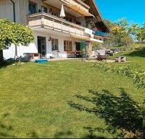 4 Zimmer EG Whg mit Doppelgarage, Garten und Kachelofen - Riedering