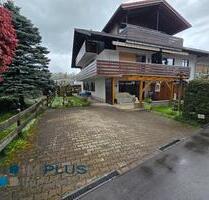 Große 2 Zimmer Garten-Wohnung mit EBK, überdachte Terrasse und 2 Stellplätzen ! - Blaichach