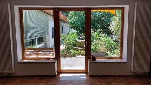 Foto - Möblierte, große, Drei-Zimmer Wohnung für befristetes Wohnen