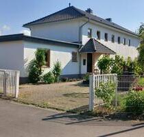 Möblierte, große, Drei-Zimmer Wohnung für befristetes Wohnen - Bornheim