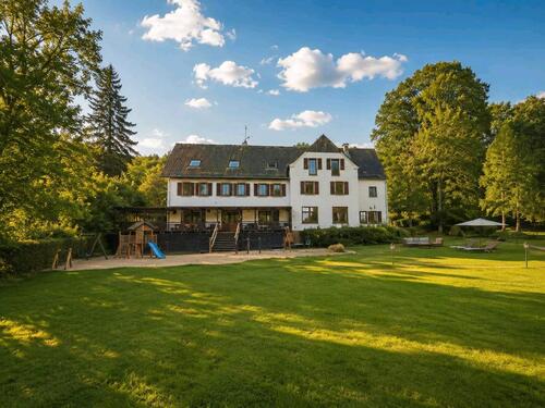 Foto - Historisches Landhotel 'einzigartiger Alleinlage'Wohnen&Einnahmen